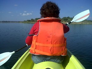 kayakando na Albufeira do Caia